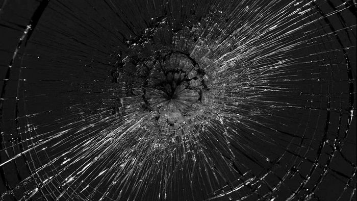 Hình nền màn hình vỡ siêu ngầu